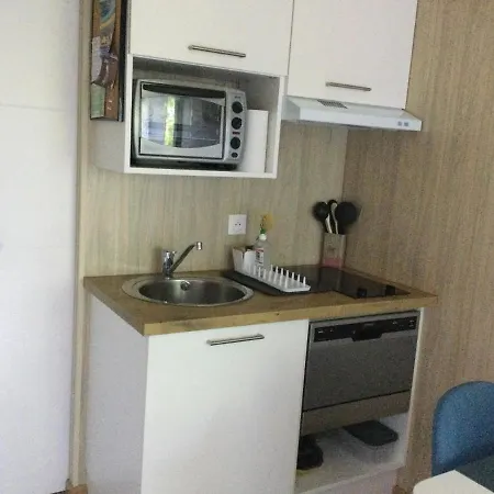 Le Pieraline בקתה *